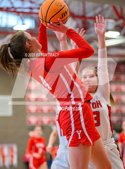 Thumbnail 1 in Yuma @ Eaton photogallery.