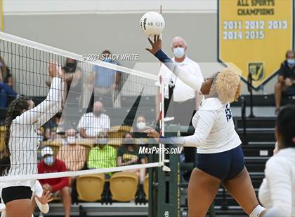 Thumbnail 3 in Out-of-Door Academy @ Shorecrest Prep photogallery.