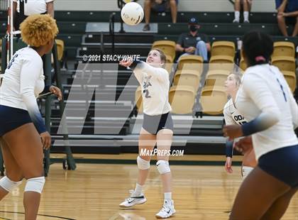 Thumbnail 1 in Out-of-Door Academy @ Shorecrest Prep photogallery.