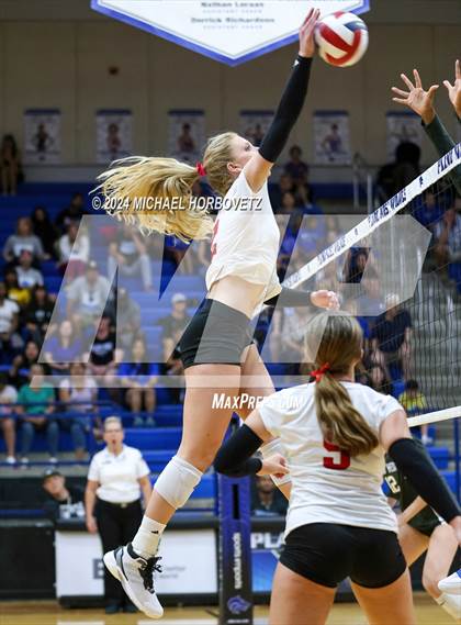 Thumbnail 1 in Lovejoy @ Plano West photogallery.