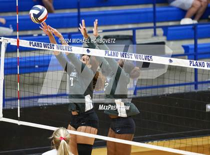 Thumbnail 3 in Lovejoy @ Plano West photogallery.