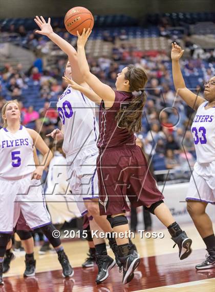 Thumbnail 2 in Martinsville vs LaPoyner (UIL 2A Semifinal) photogallery.