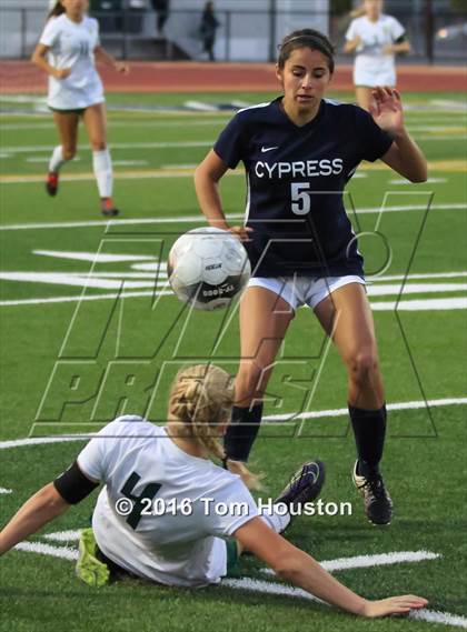 Thumbnail 2 in South Hills vs Cypress (CIF SS D3 Quarterfinal Playoff) photogallery.