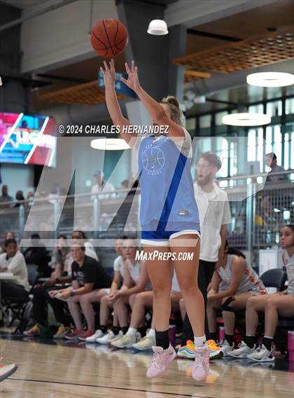 Thumbnail 2 in Mineola vs Gunter (Texas Association of Basketball Coaches Showcase) photogallery.