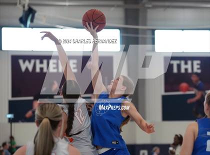 Thumbnail 3 in Mineola vs Gunter (Texas Association of Basketball Coaches Showcase) photogallery.