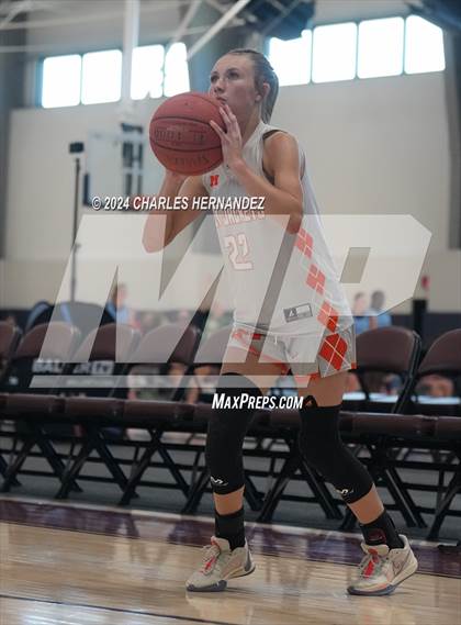Thumbnail 3 in Mineola vs Gunter (Texas Association of Basketball Coaches Showcase) photogallery.