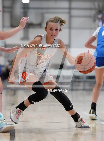 Thumbnail 3 in Mineola vs Gunter (Texas Association of Basketball Coaches Showcase) photogallery.