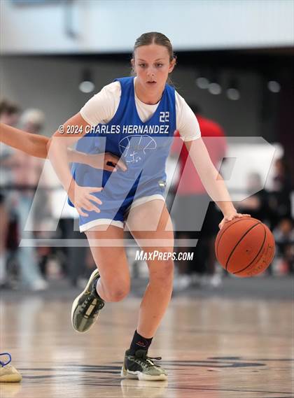 Thumbnail 1 in Mineola vs Gunter (Texas Association of Basketball Coaches Showcase) photogallery.