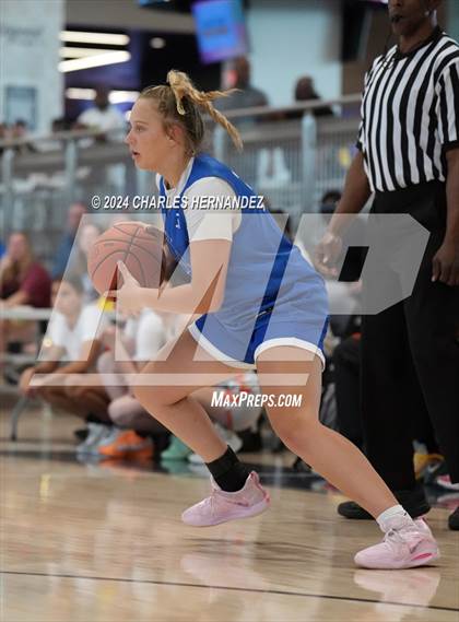 Thumbnail 3 in Mineola vs Gunter (Texas Association of Basketball Coaches Showcase) photogallery.