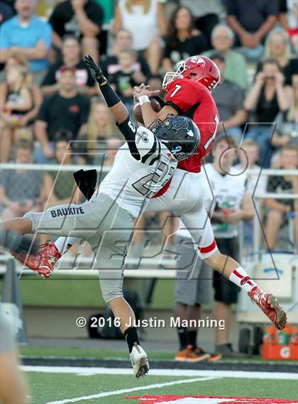 Thumbnail 3 in Bauxite @ Glen Rose photogallery.