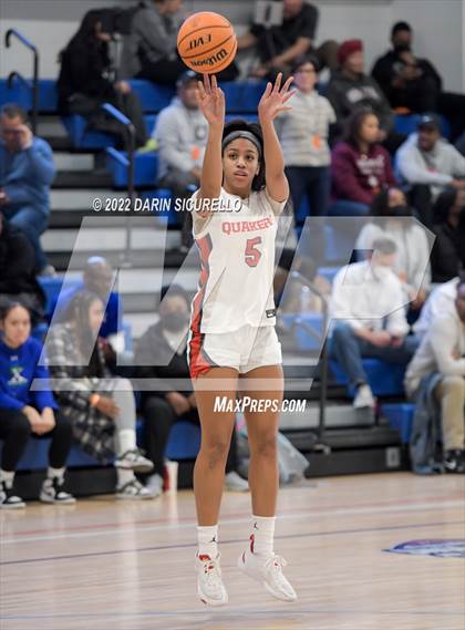 Thumbnail 2 in St. Mary's vs. Sidwell Friends (NIKE Tournament of Champions) photogallery.