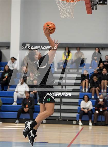Thumbnail 2 in St. Mary's vs. Sidwell Friends (NIKE Tournament of Champions) photogallery.