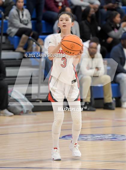 Thumbnail 3 in St. Mary's vs. Sidwell Friends (NIKE Tournament of Champions) photogallery.