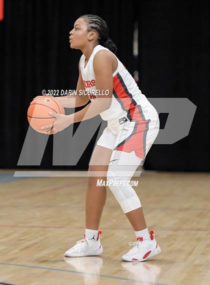 Thumbnail 3 in St. Mary's vs. Sidwell Friends (NIKE Tournament of Champions) photogallery.