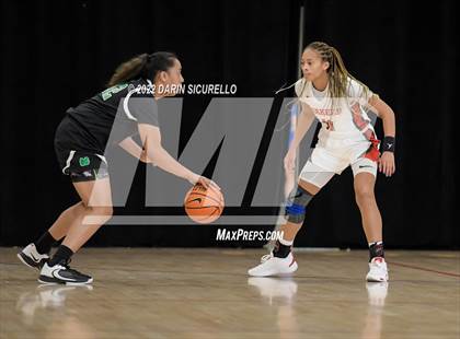 Thumbnail 2 in St. Mary's vs. Sidwell Friends (NIKE Tournament of Champions) photogallery.