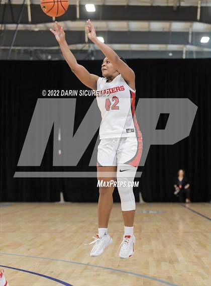 Thumbnail 3 in St. Mary's vs. Sidwell Friends (NIKE Tournament of Champions) photogallery.