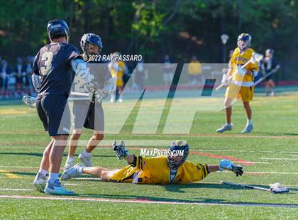 Thumbnail 3 in Bayport-Blue Point @ Shoreham-Wading River (Section XI Div II Semi Finals) photogallery.