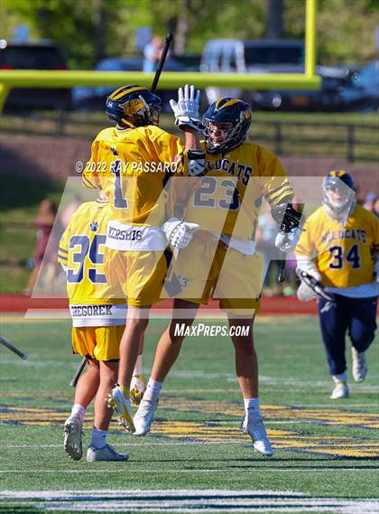 Thumbnail 2 in Bayport-Blue Point @ Shoreham-Wading River (Section XI Div II Semi Finals) photogallery.