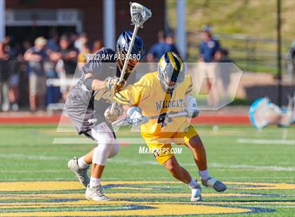 Thumbnail 3 in Bayport-Blue Point @ Shoreham-Wading River (Section XI Div II Semi Finals) photogallery.