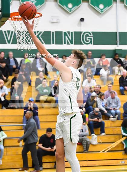 Thumbnail 3 in Sunnyslope vs. Greenway (Sunnyslope Hoopsgiving Basketball Tournament) photogallery.