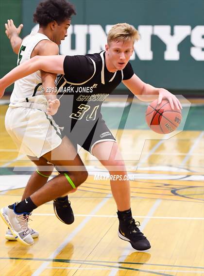 Thumbnail 1 in Sunnyslope vs. Greenway (Sunnyslope Hoopsgiving Basketball Tournament) photogallery.