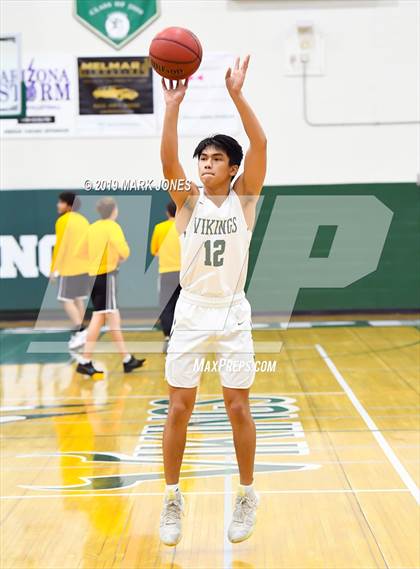 Thumbnail 2 in Sunnyslope vs. Greenway (Sunnyslope Hoopsgiving Basketball Tournament) photogallery.