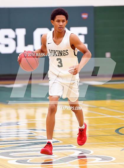 Thumbnail 2 in Sunnyslope vs. Greenway (Sunnyslope Hoopsgiving Basketball Tournament) photogallery.