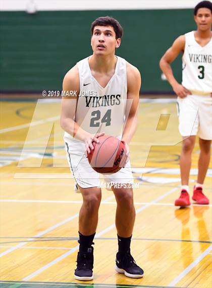 Thumbnail 2 in Sunnyslope vs. Greenway (Sunnyslope Hoopsgiving Basketball Tournament) photogallery.