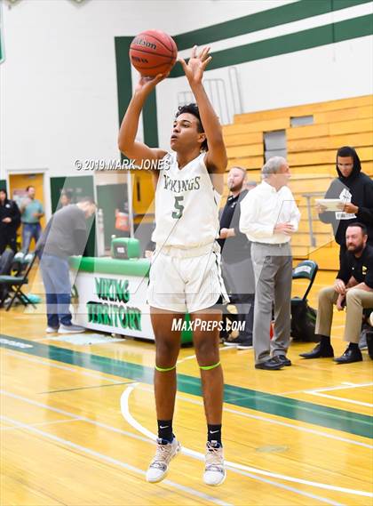 Thumbnail 3 in Sunnyslope vs. Greenway (Sunnyslope Hoopsgiving Basketball Tournament) photogallery.