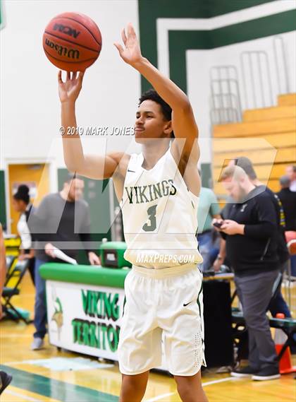 Thumbnail 2 in Sunnyslope vs. Greenway (Sunnyslope Hoopsgiving Basketball Tournament) photogallery.