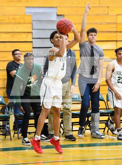 Thumbnail 3 in Sunnyslope vs. Greenway (Sunnyslope Hoopsgiving Basketball Tournament) photogallery.