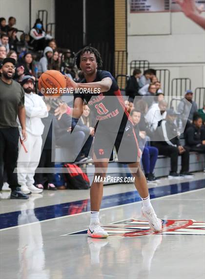 Thumbnail 1 in Village Christian vs Maranatha photogallery.