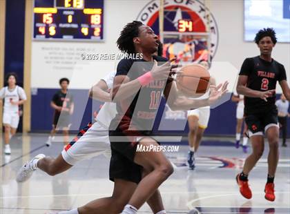 Thumbnail 2 in Village Christian vs Maranatha photogallery.
