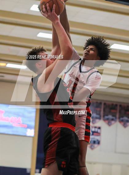 Thumbnail 2 in Village Christian vs Maranatha photogallery.