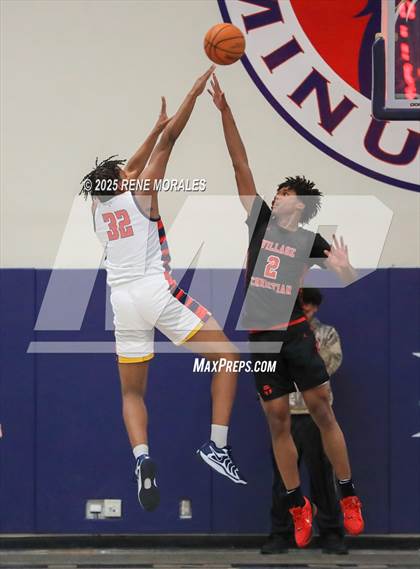 Thumbnail 2 in Village Christian vs Maranatha photogallery.