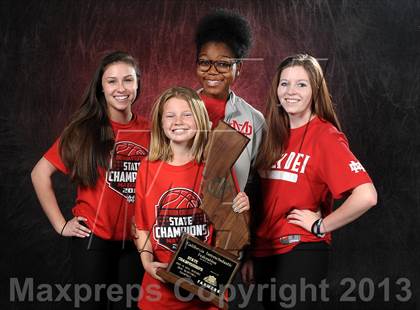 Thumbnail 2 in Mater Dei (CIF State Open Division Award Photos) photogallery.