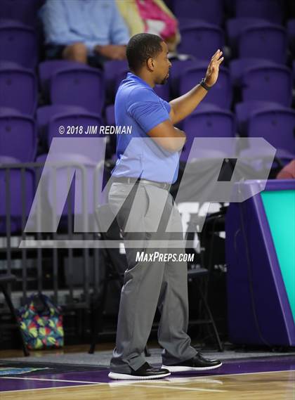 Thumbnail 2 in Osceola vs Vashon (City of Palms Classic) photogallery.