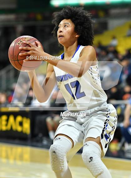 Thumbnail 2 in Clovis West @ Windward (CIF Open DIV Southern Regional Final) photogallery.