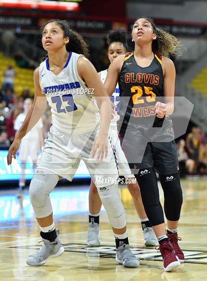 Thumbnail 1 in Clovis West @ Windward (CIF Open DIV Southern Regional Final) photogallery.