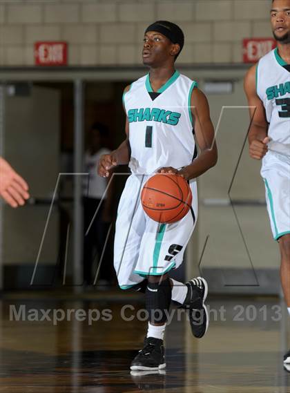 Thumbnail 1 in Santiago vs. Chino Hills (I Have a Dream Classic) photogallery.