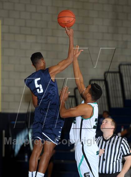 Thumbnail 2 in Santiago vs. Chino Hills (I Have a Dream Classic) photogallery.