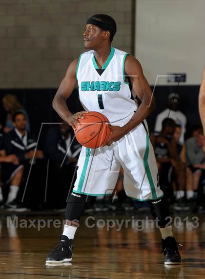 Thumbnail 1 in Santiago vs. Chino Hills (I Have a Dream Classic) photogallery.
