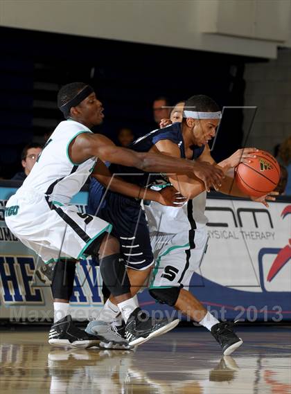 Thumbnail 3 in Santiago vs. Chino Hills (I Have a Dream Classic) photogallery.
