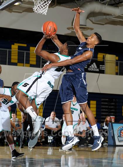 Thumbnail 1 in Santiago vs. Chino Hills (I Have a Dream Classic) photogallery.