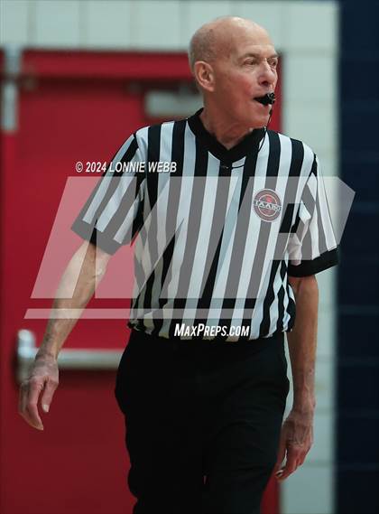 Thumbnail 3 in Brewster vs Eastchester (NYSPHSAA Section 1 Class AA Quarter Final) photogallery.