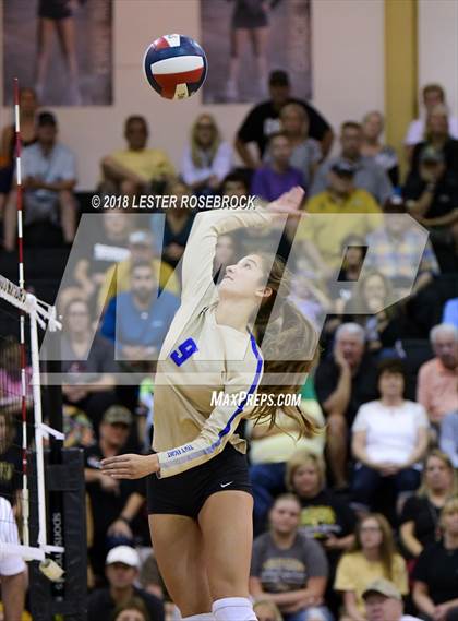 Thumbnail 3 in Tivy @ Seguin photogallery.