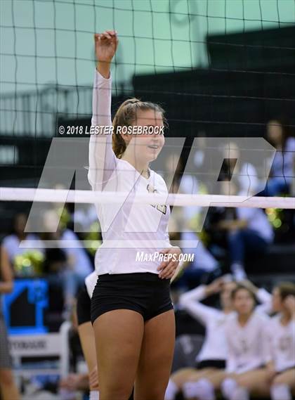 Thumbnail 3 in Tivy @ Seguin photogallery.