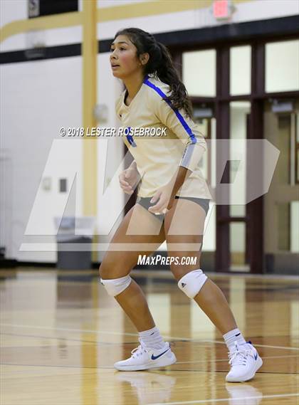 Thumbnail 3 in Tivy @ Seguin photogallery.