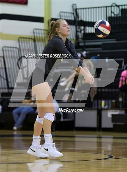 Thumbnail 3 in Tivy @ Seguin photogallery.