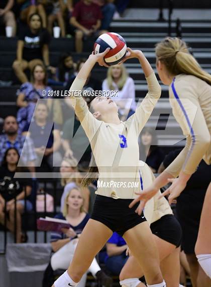 Thumbnail 1 in Tivy @ Seguin photogallery.
